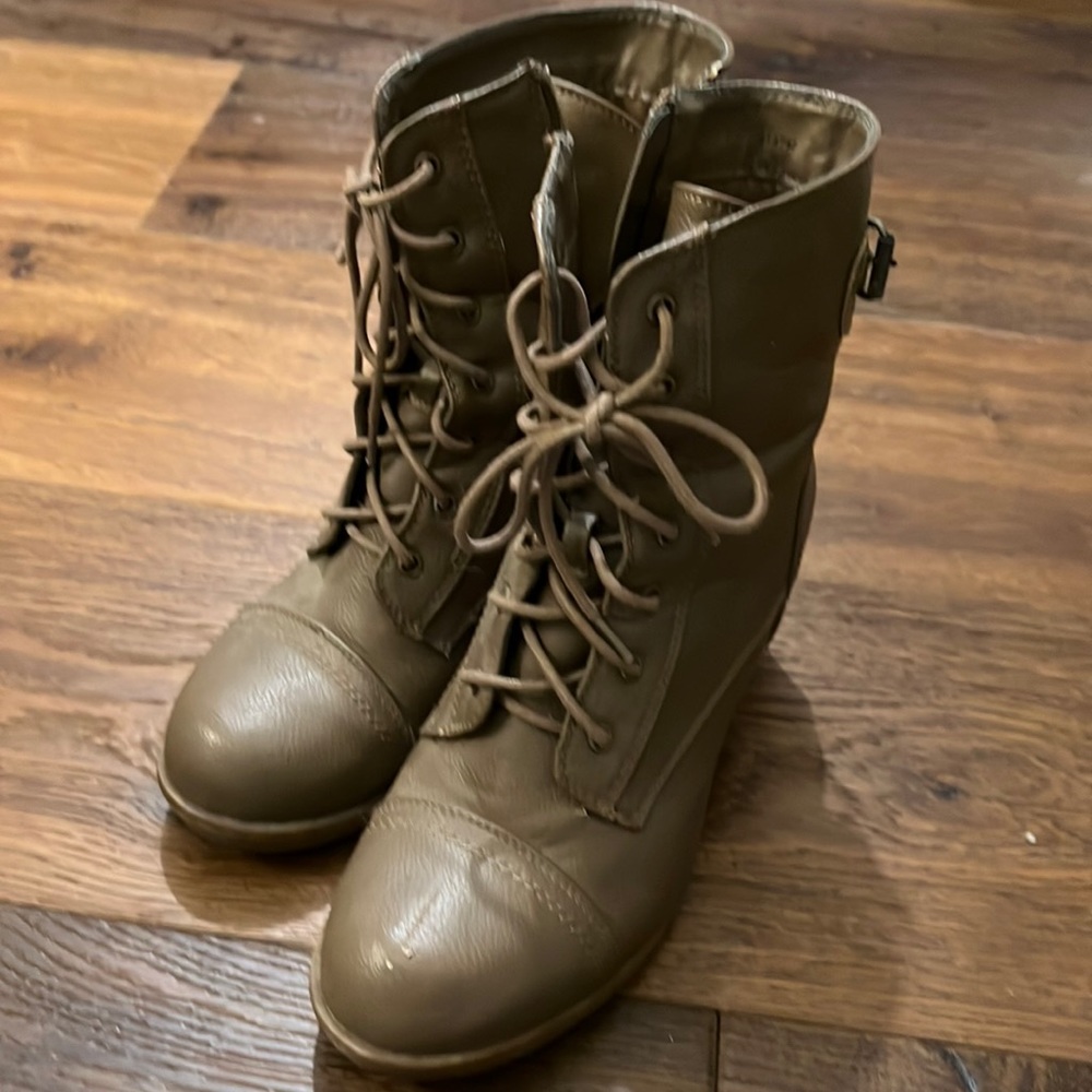 Moderately worn great shoe decent condition.